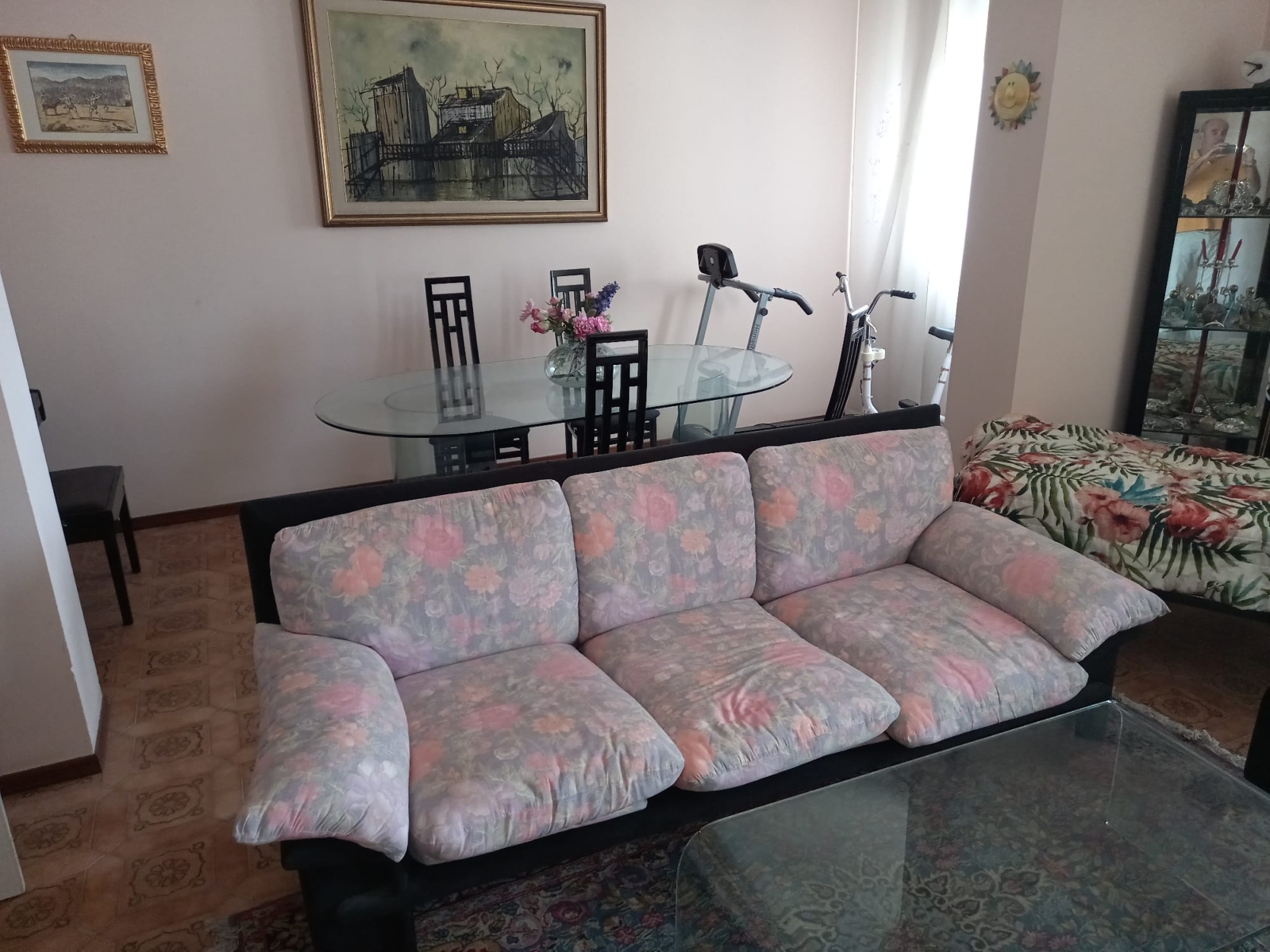 Cattolica ampio appartamento in centro turistico