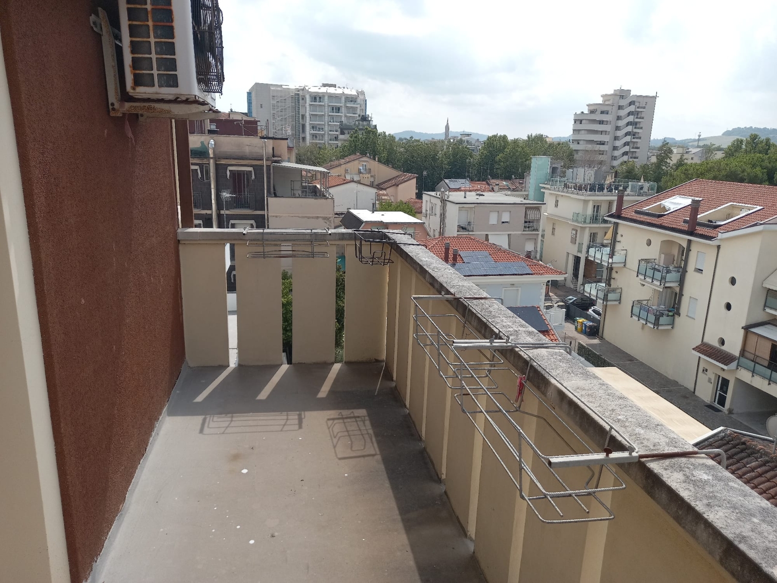 Cattolica ampio appartamento in centro turistico